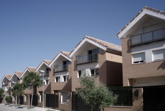 VIVIENDAS UNIFAMILIARES EN VEREDA DE ARANJUEZ